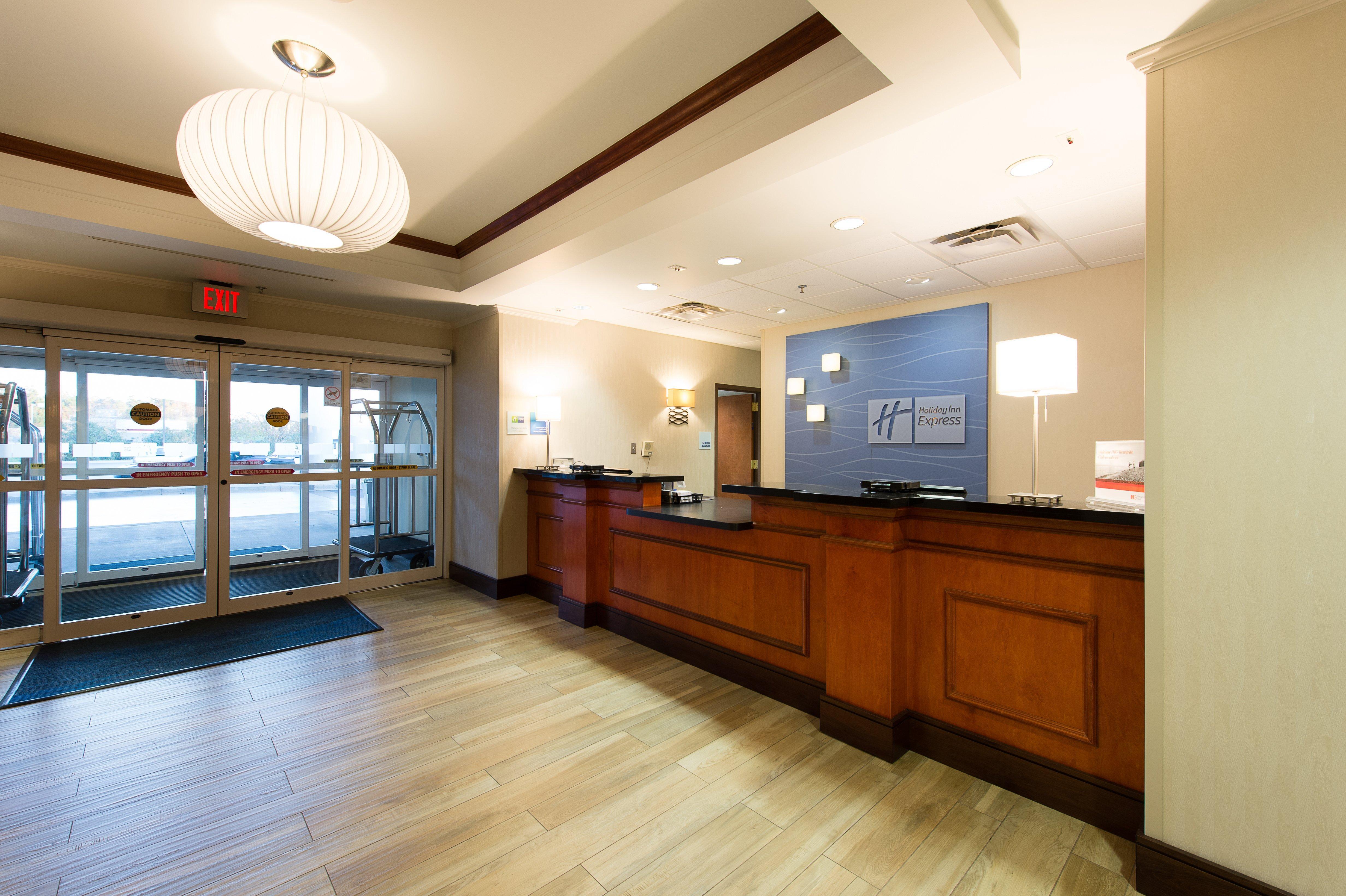 Holiday Inn Express & Suites Walterboro By Ihg Exterior foto